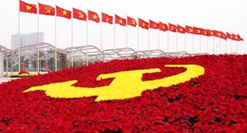 “Trung thành-trung thực-tận tụy-đoàn kết-sáng tạo-nêu gương” trong xây dựng Đảng về đạo đức